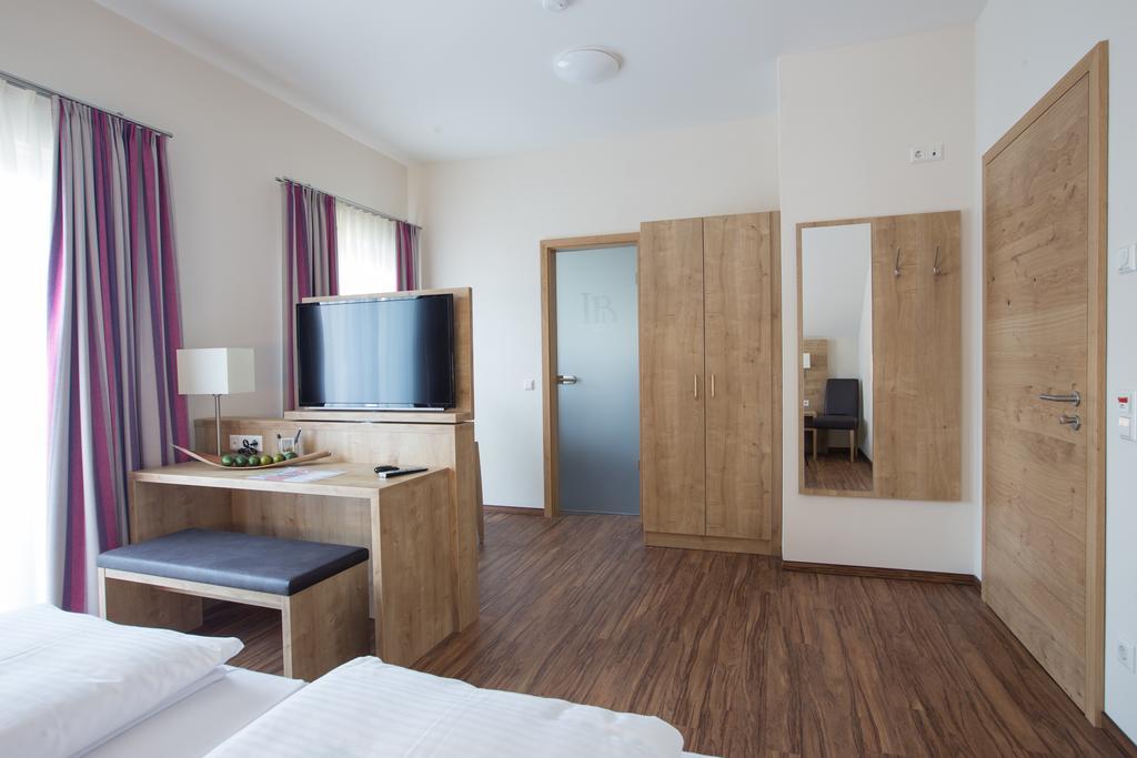 Sonnenhalde Landgasthof Bieg Neuler Zimmer foto